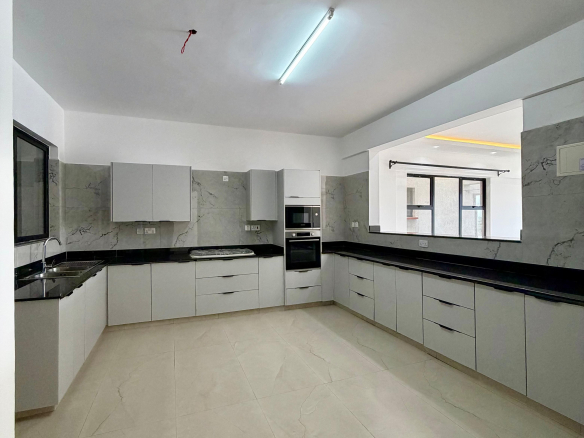 Emaar Residence 3bdr plus SQ for sale